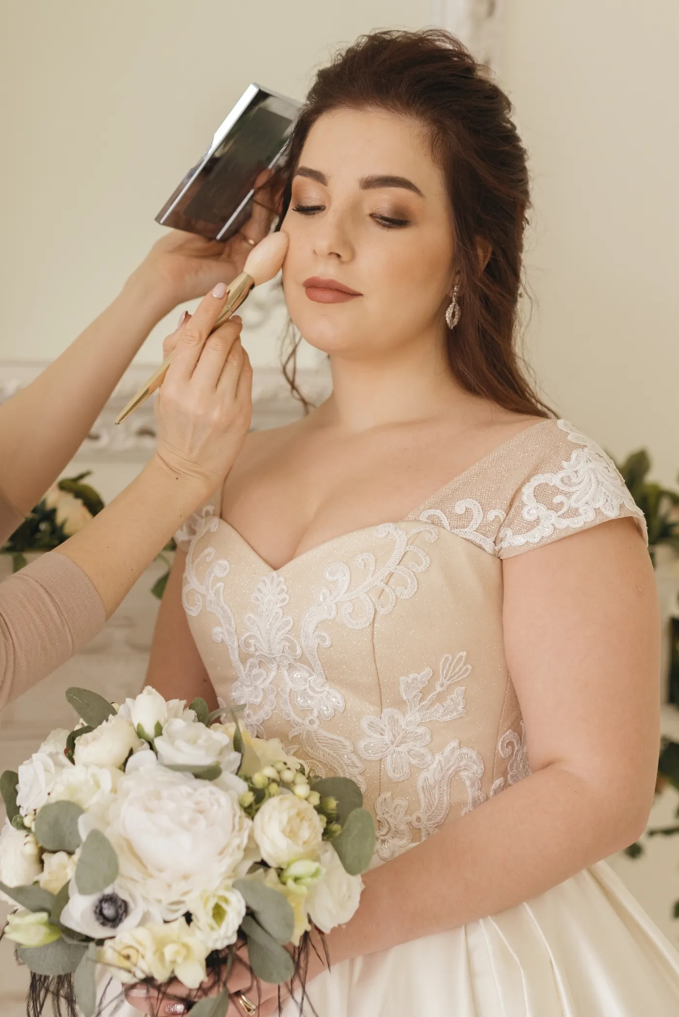 Maquillage de mariée longue tenue le jour du mariage